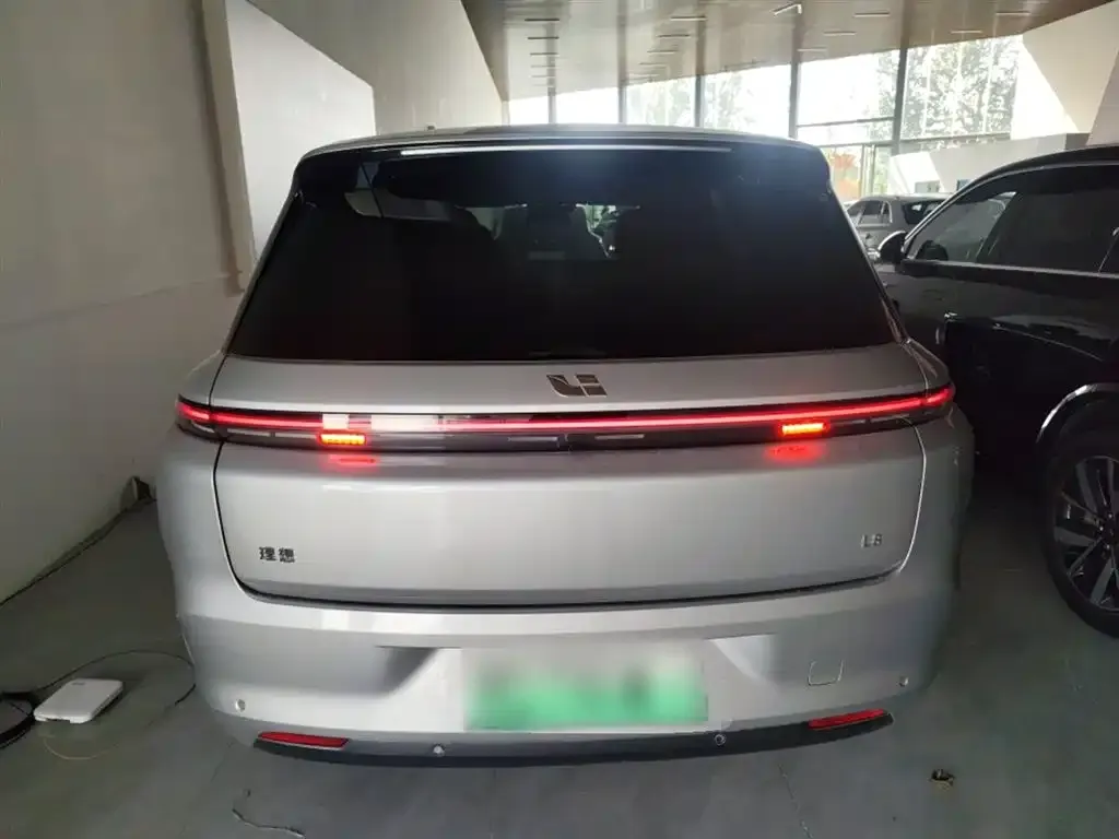 Li Auto L8 2023 из CN, фото 6