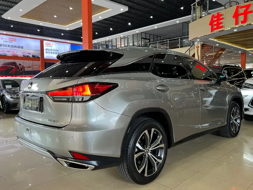 Lexus RX — фото 5