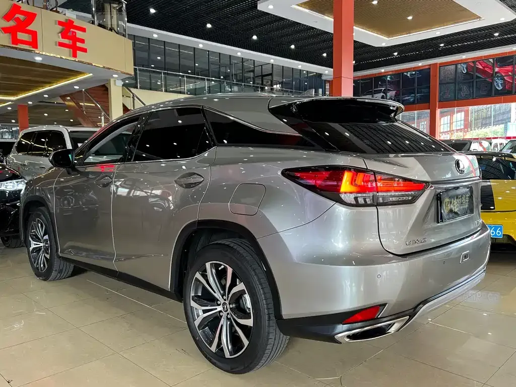 Lexus RX — фото 6