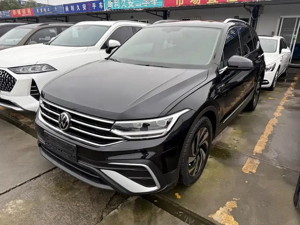Volkswagen Tiguan L 2021 из CN, фото 1