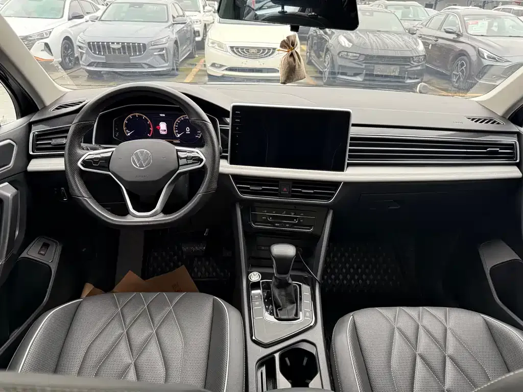Volkswagen Tiguan L 2021 из CN, фото 6