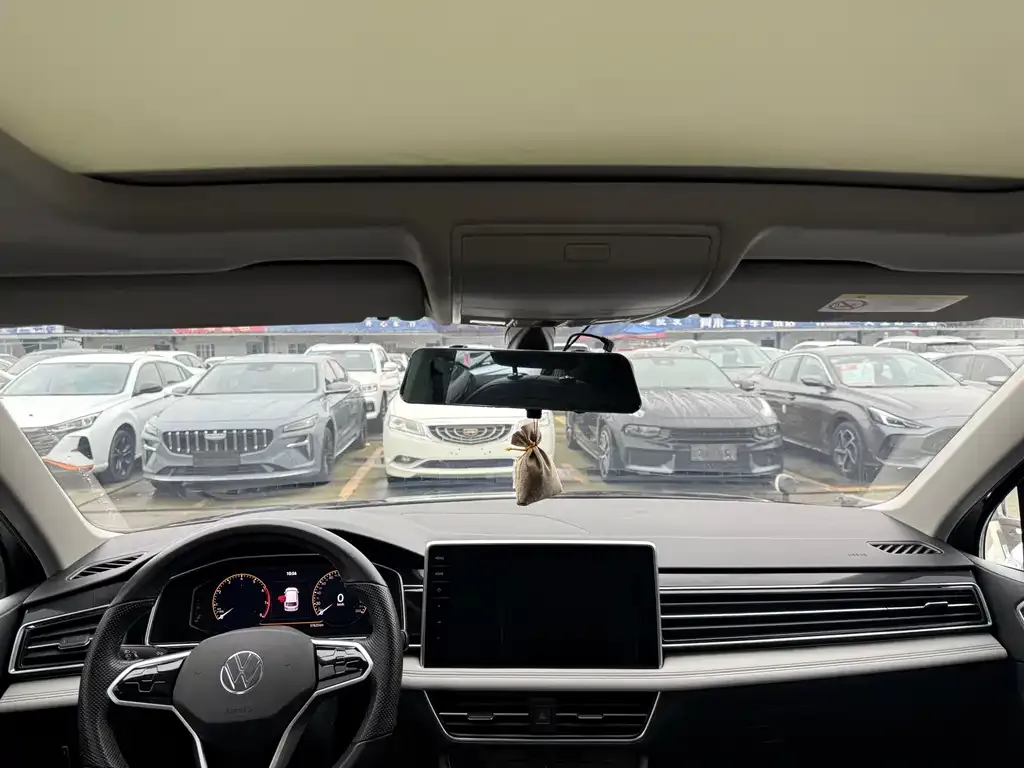 Volkswagen Tiguan L 2021 из CN, фото 7