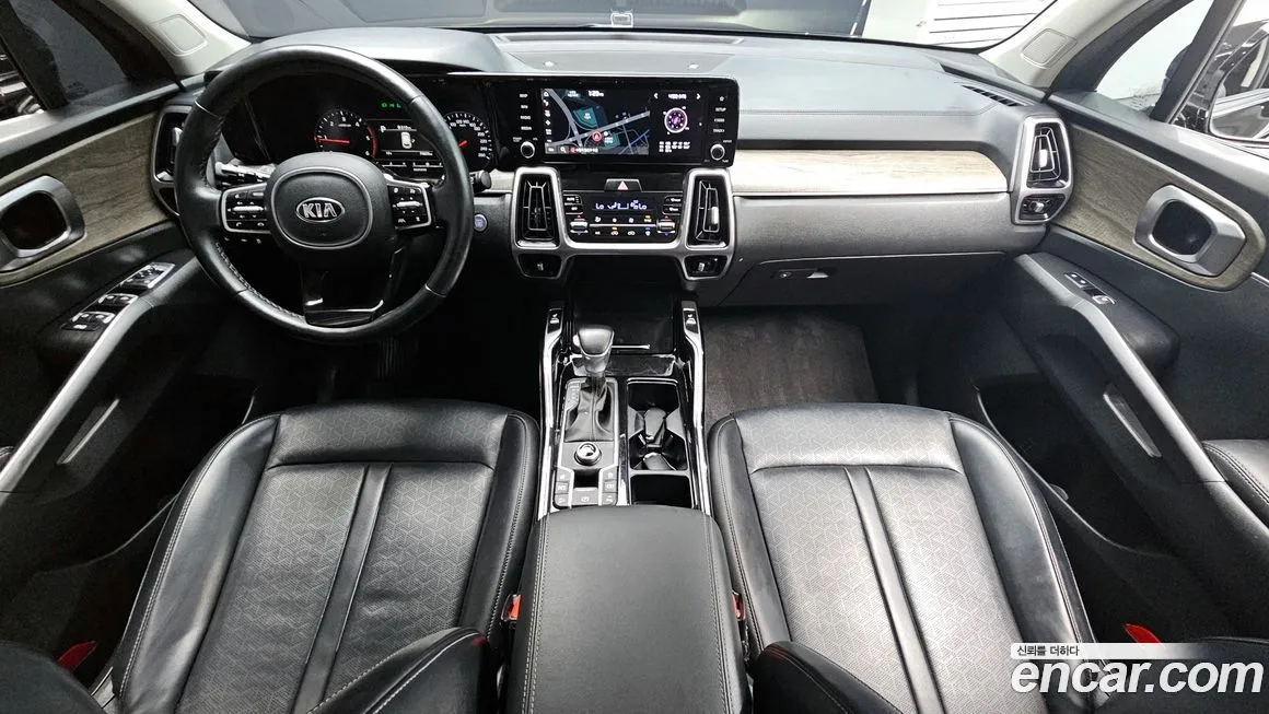 Kia Sorento — фото 7