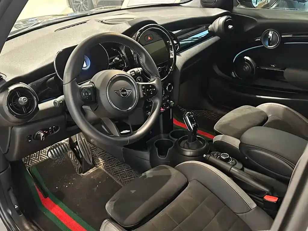MINI Cooper (3-door) 2023 из CN, фото 8