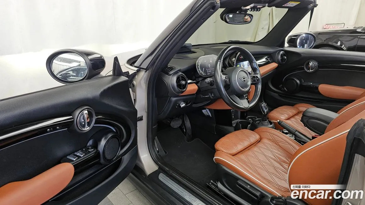 Mini Cooper Convertible — фото 10