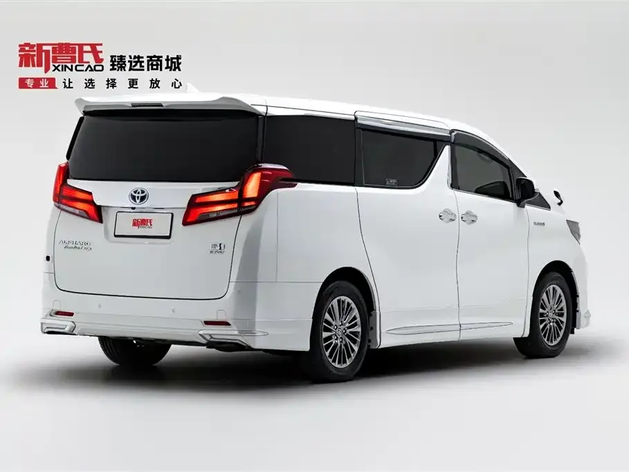 Toyota Alphard — фото 3