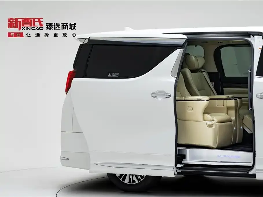 Toyota Alphard — фото 8