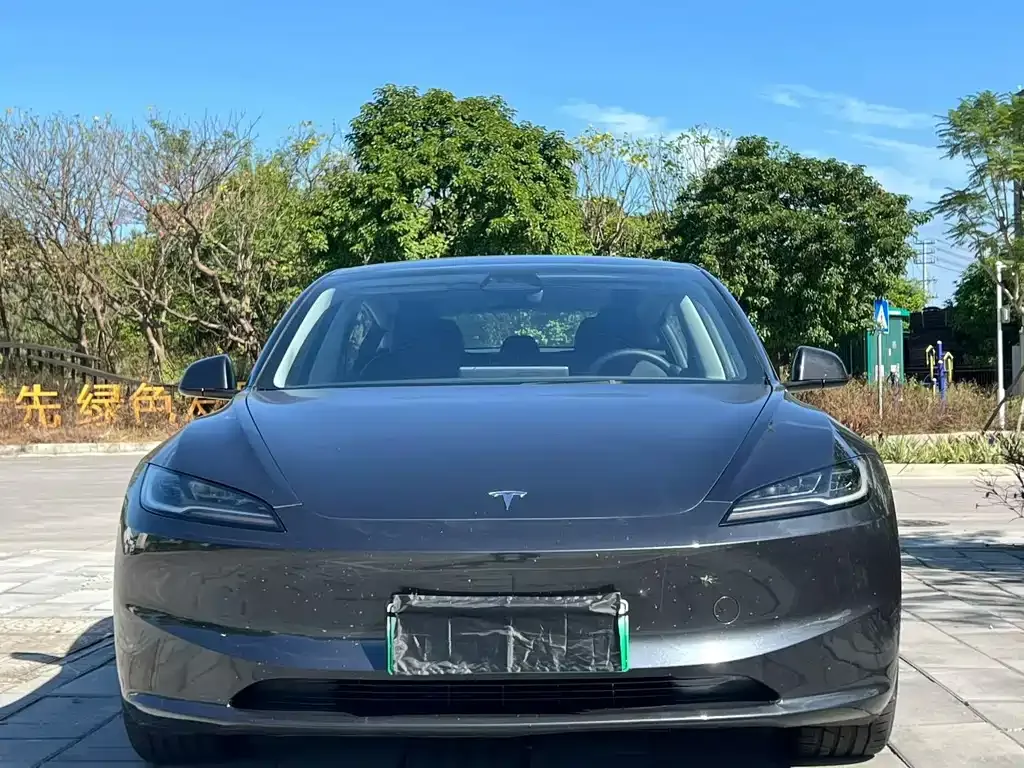 Tesla Model 3 — фото 2