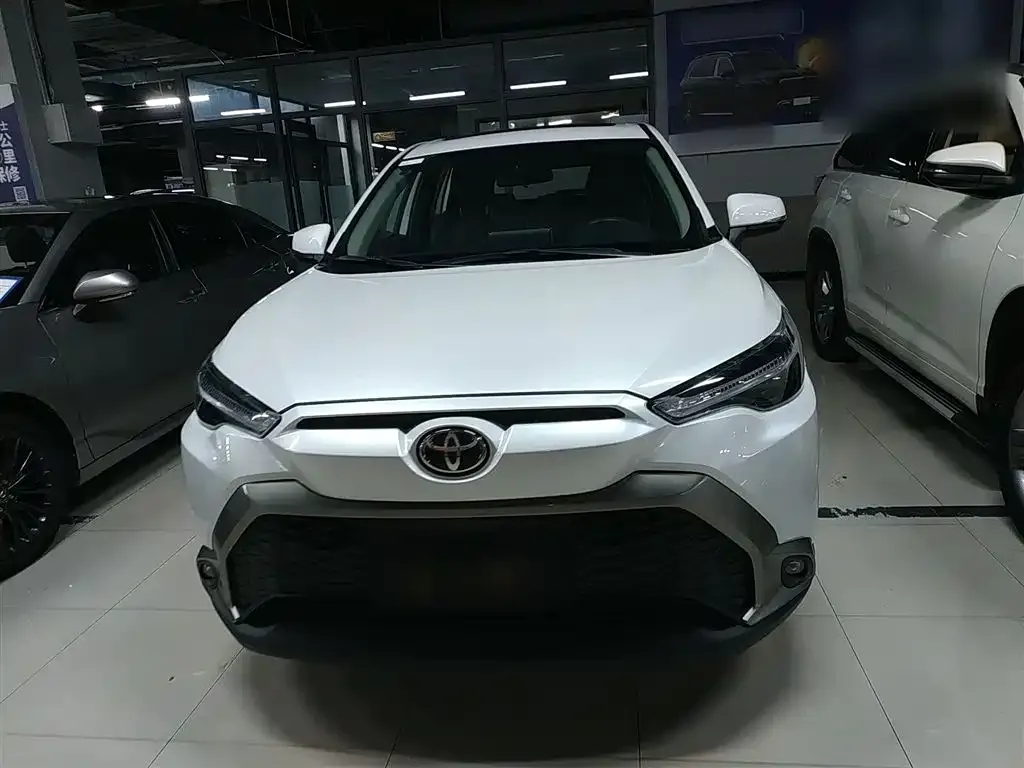 Toyota Frontlander 2022 из CN, фото 3