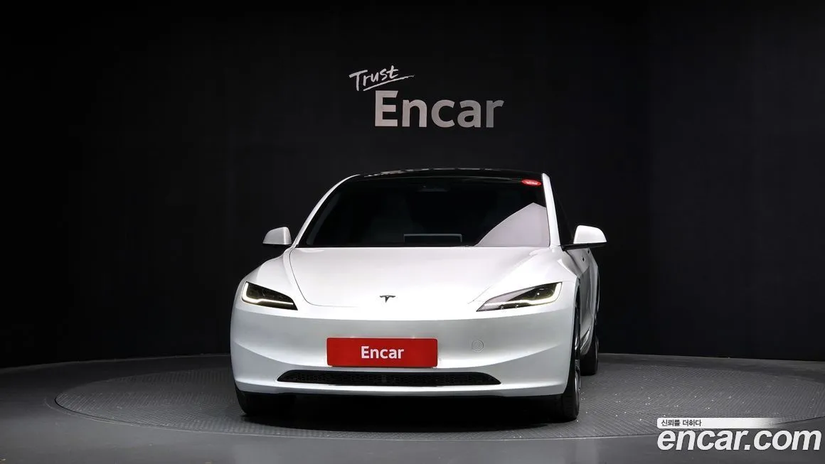 Tesla Model 3 2024 из KR, фото 3