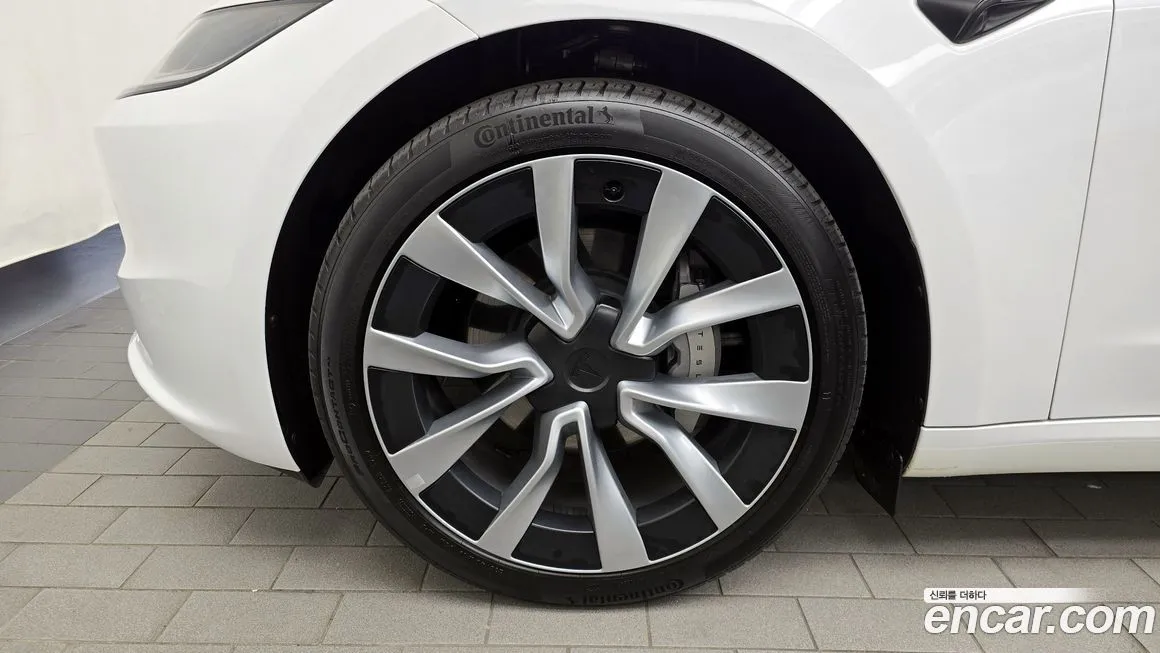 Tesla Model 3 2024 из KR, фото 5