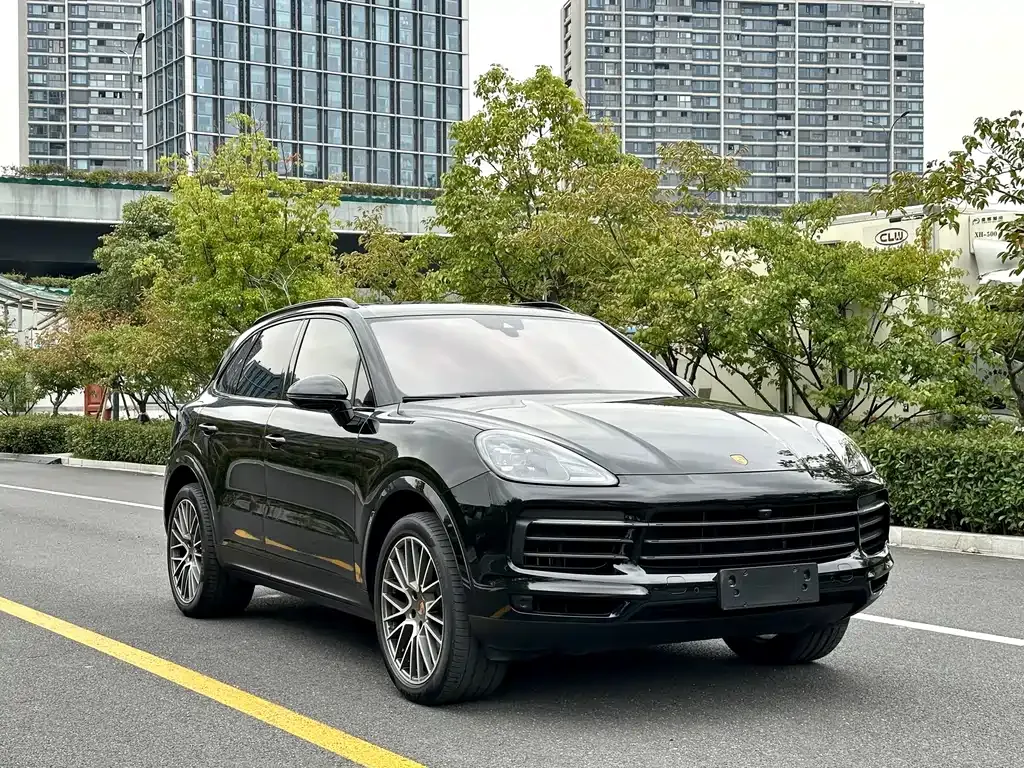 Porsche Cayenne — фото 3