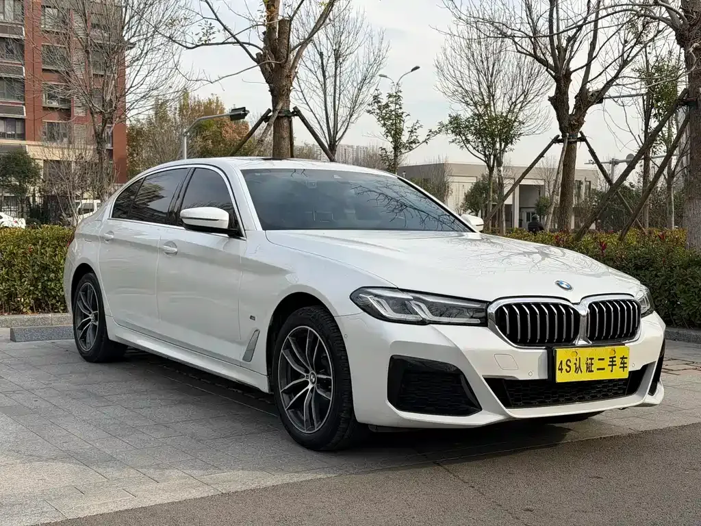 BMW 5 Series — фото 2