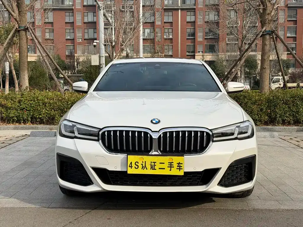 BMW 5 Series — фото 3