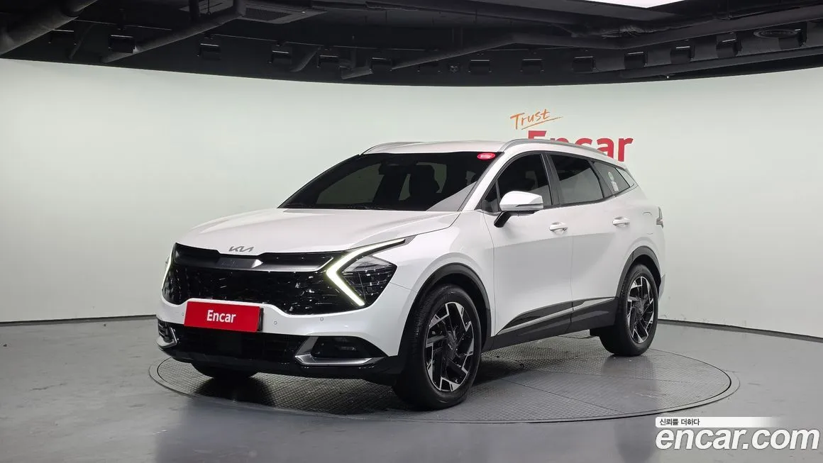 Kia Sportage — фото 1