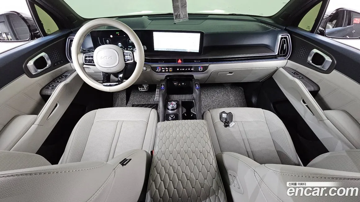 Kia Sorento — фото 7