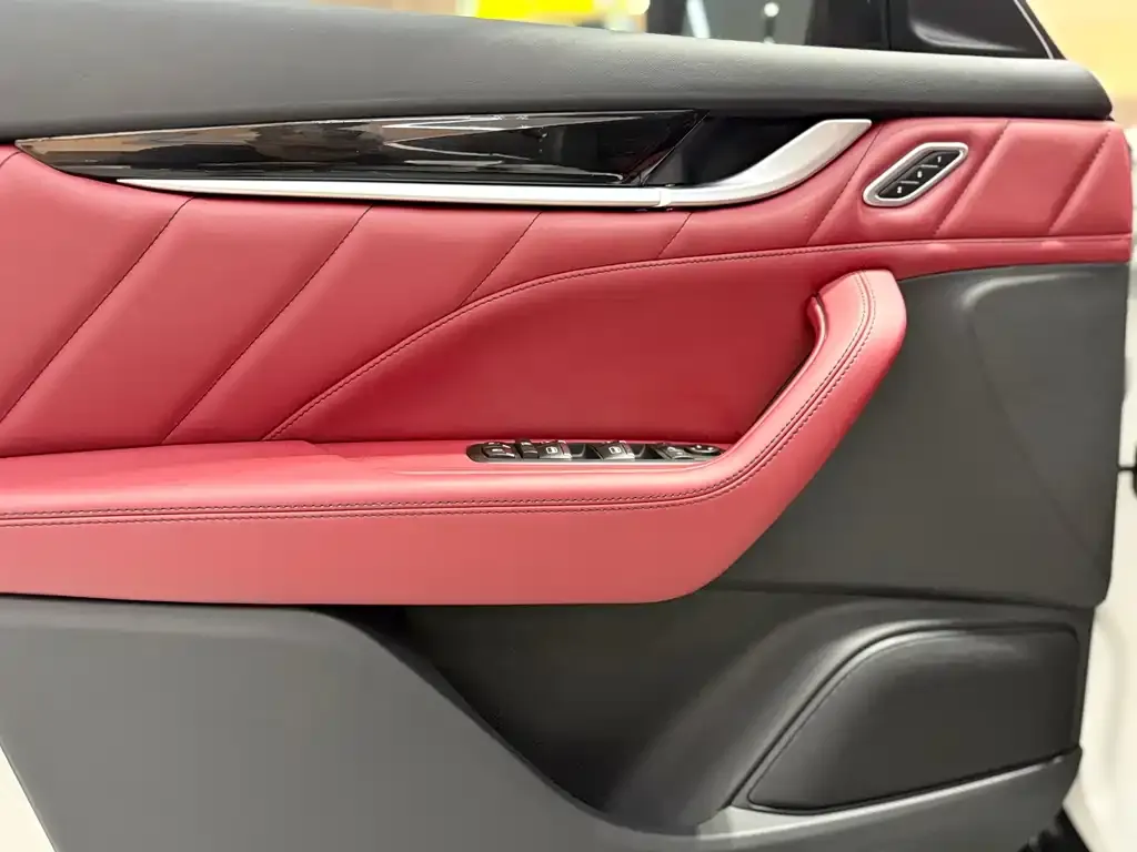 Maserati Levante 2021 из CN, фото 10