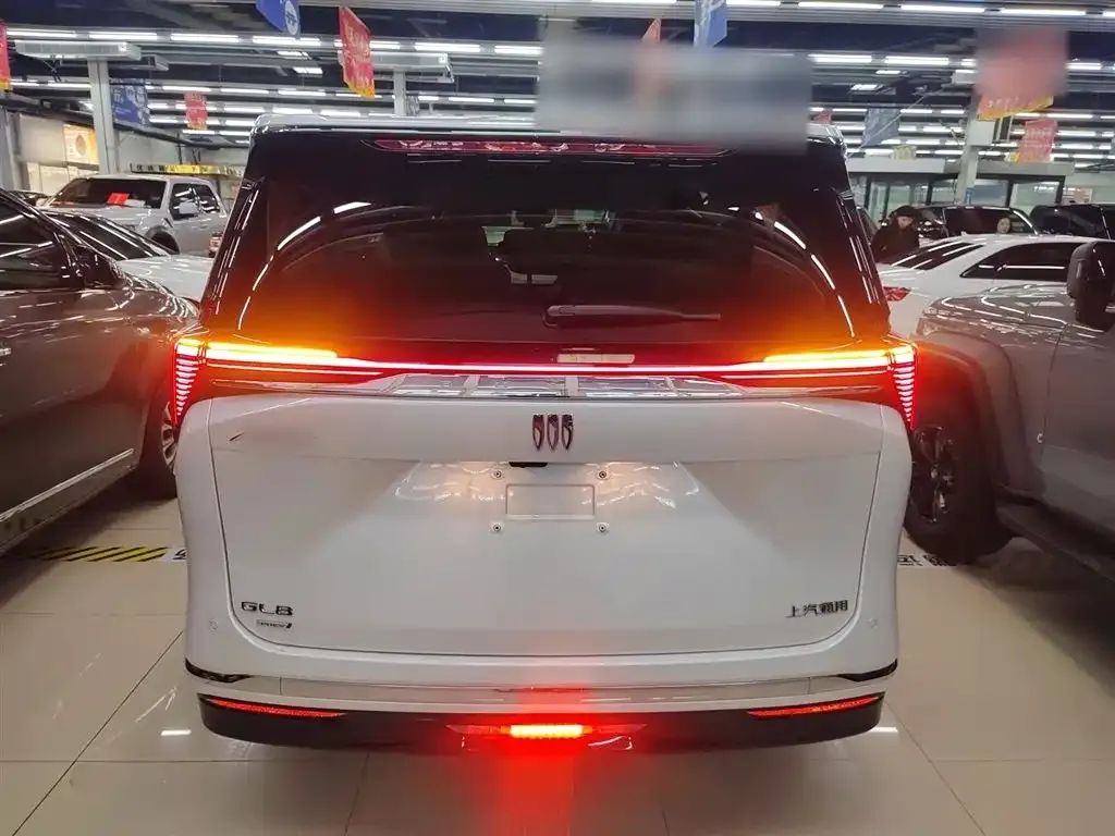 Buick GL8 Hybrid 2025 из CN, фото 6