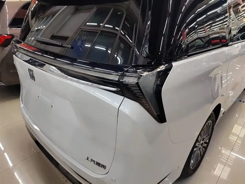 Buick GL8 Hybrid 2025 из CN, фото 8