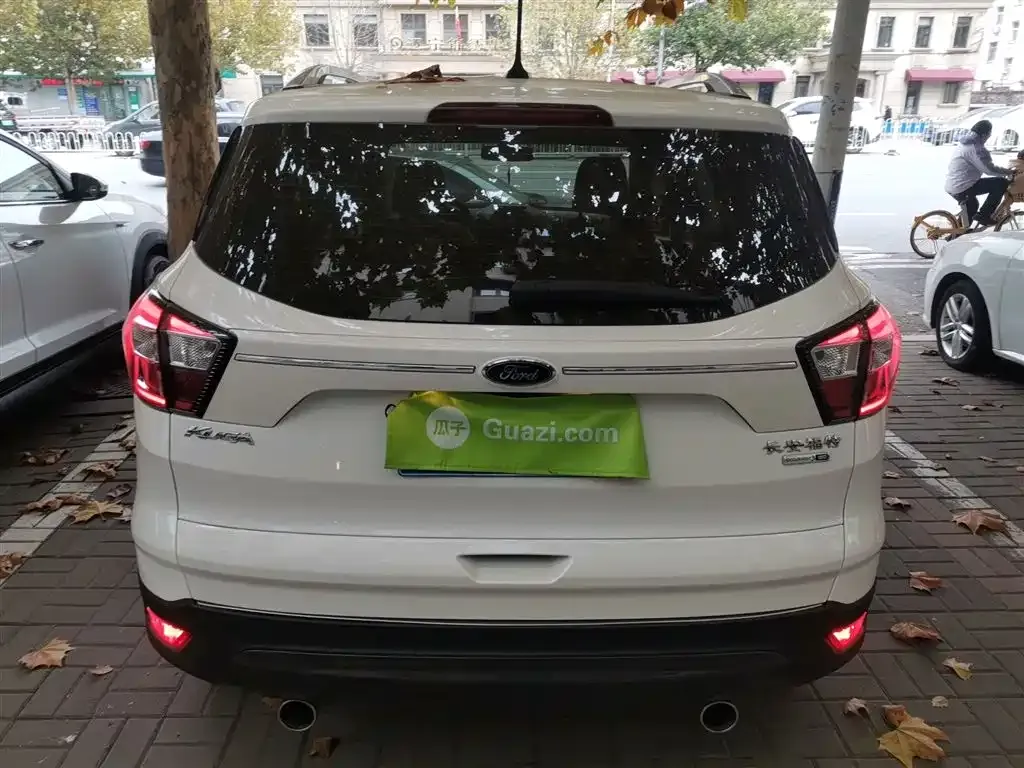 Ford Kuga 2021 из CN, фото 6