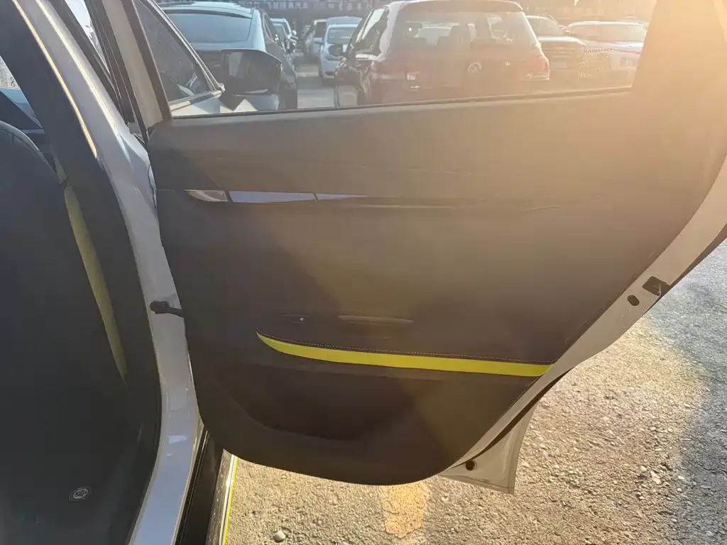 Changan UNI-V 2022 из CN, фото 8