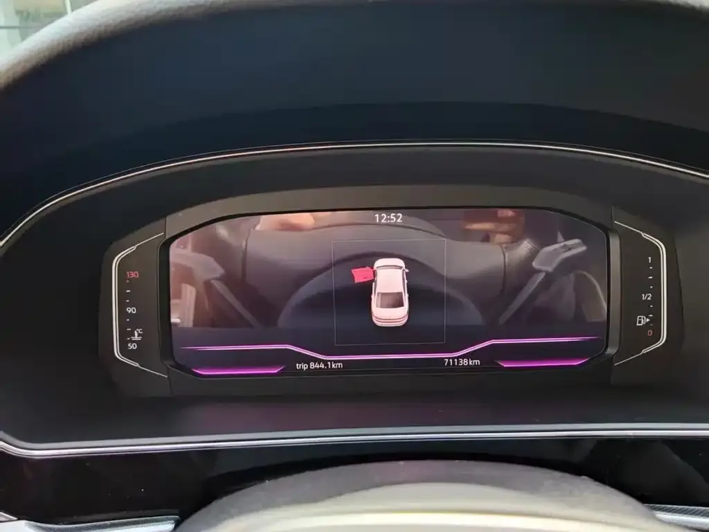 Volkswagen Passat 2023 из CN, фото 4