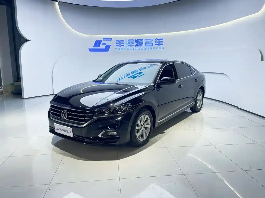 Volkswagen Passat 2022 из CN, фото 1