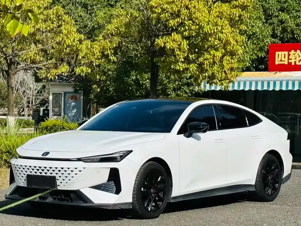 Changan UNI-V 2024 из CN, фото 1