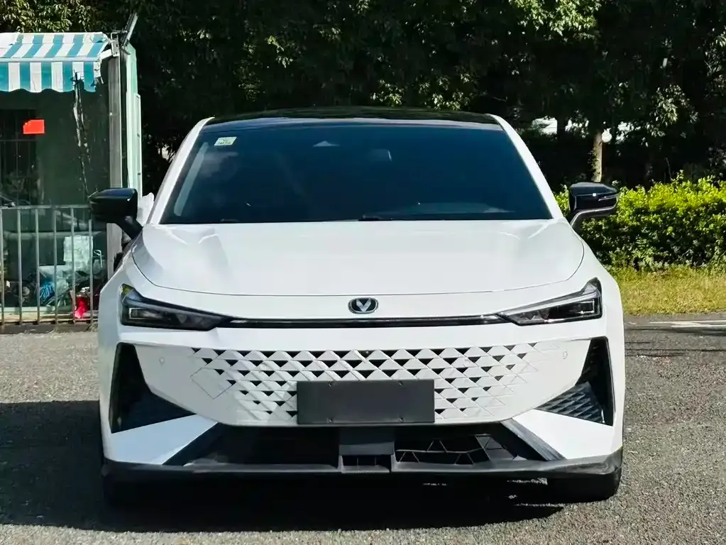 Changan UNI-V 2024 из CN, фото 2