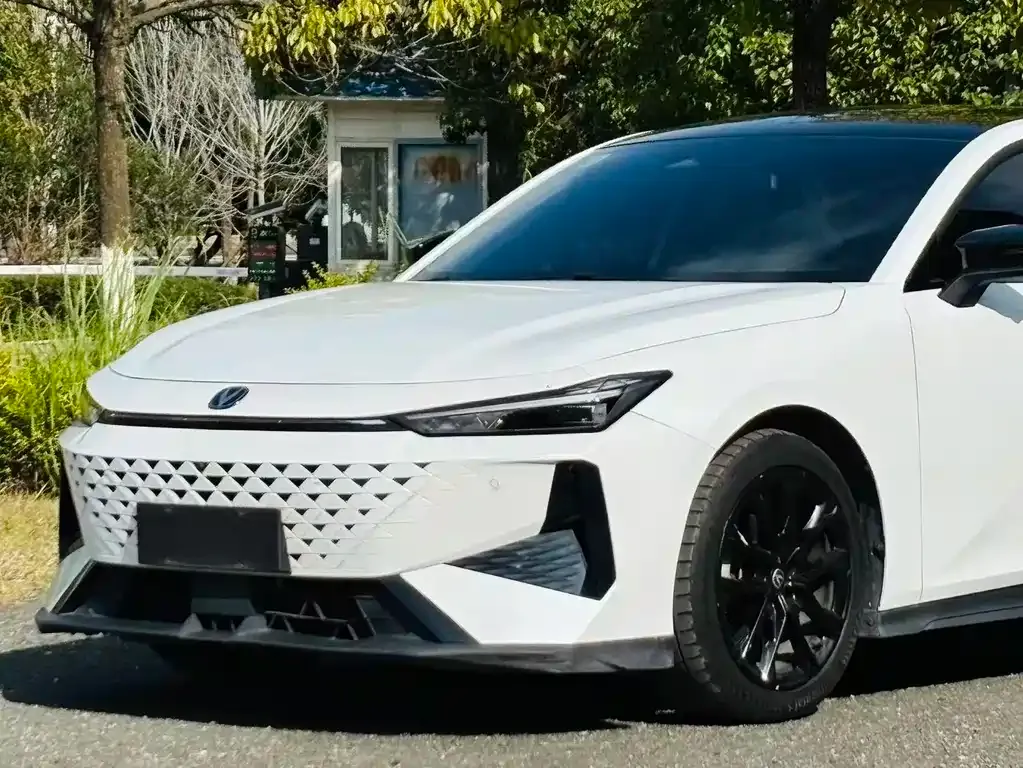 Changan UNI-V 2024 из CN, фото 4