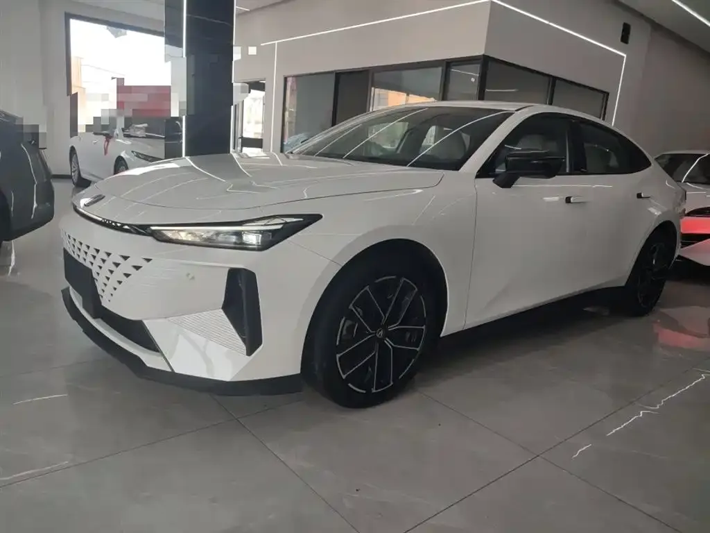 Changan UNI-V iDD 2025 из CN, фото 5