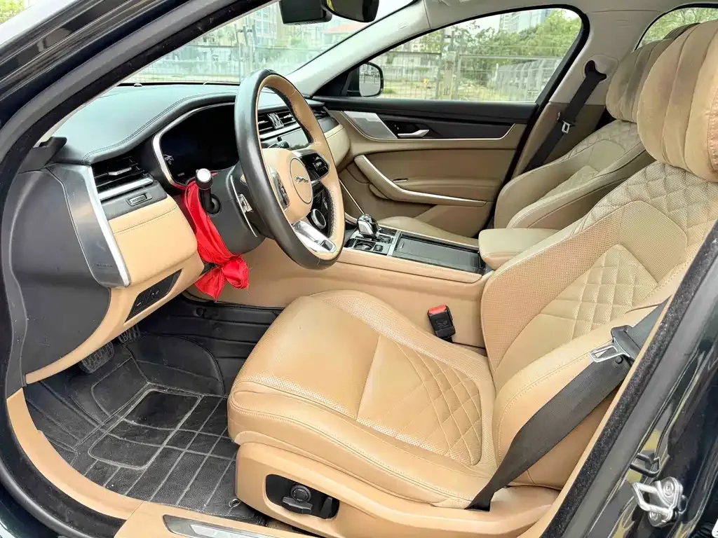 Jaguar XFL 2023 из CN, фото 6