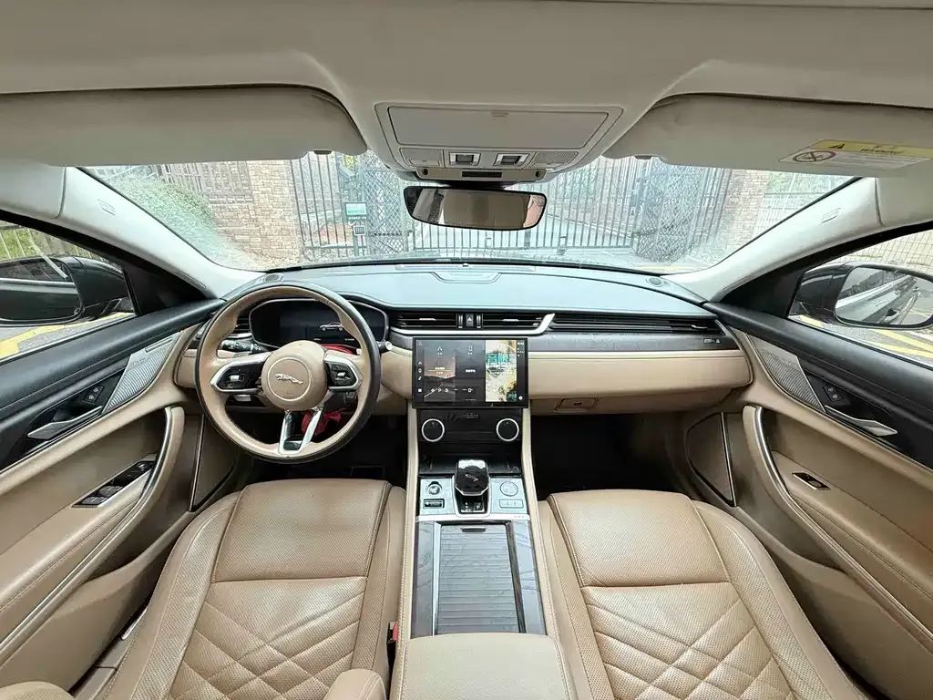 Jaguar XFL 2023 из CN, фото 7
