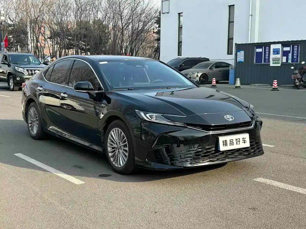Toyota Camry 2024 из CN, фото 3