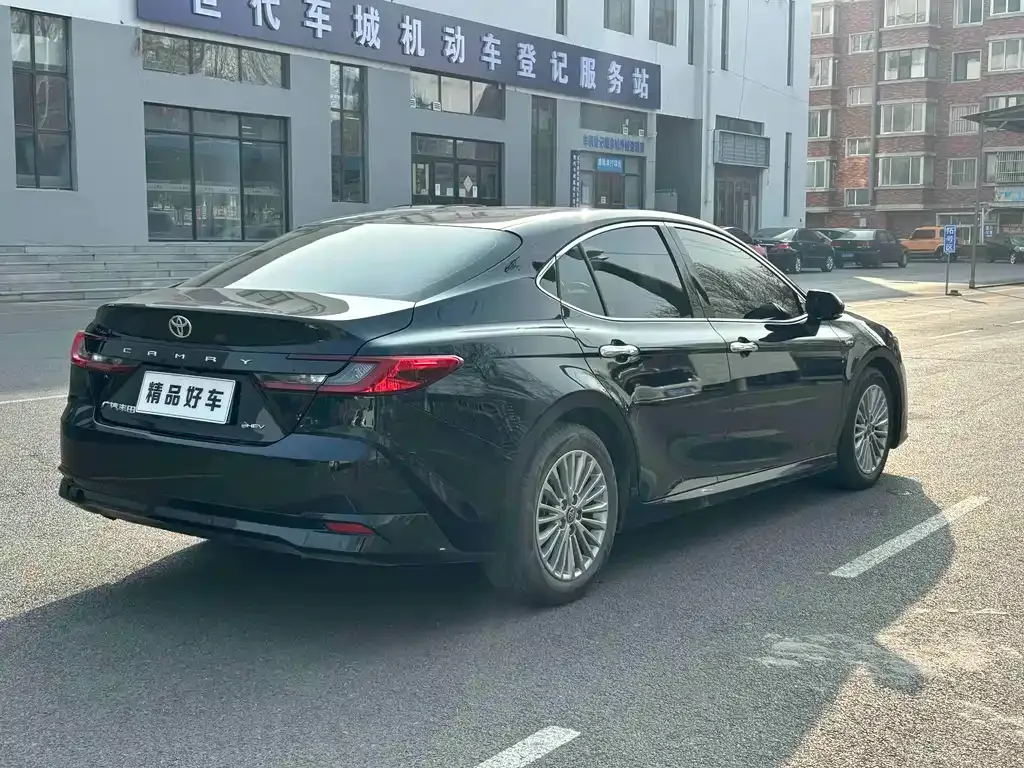 Toyota Camry 2024 из CN, фото 5