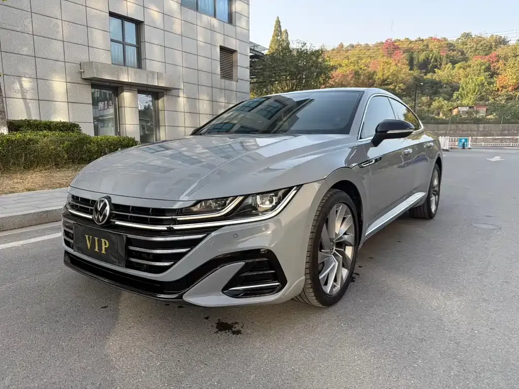 Volkswagen CC 2023 из CN, фото 1