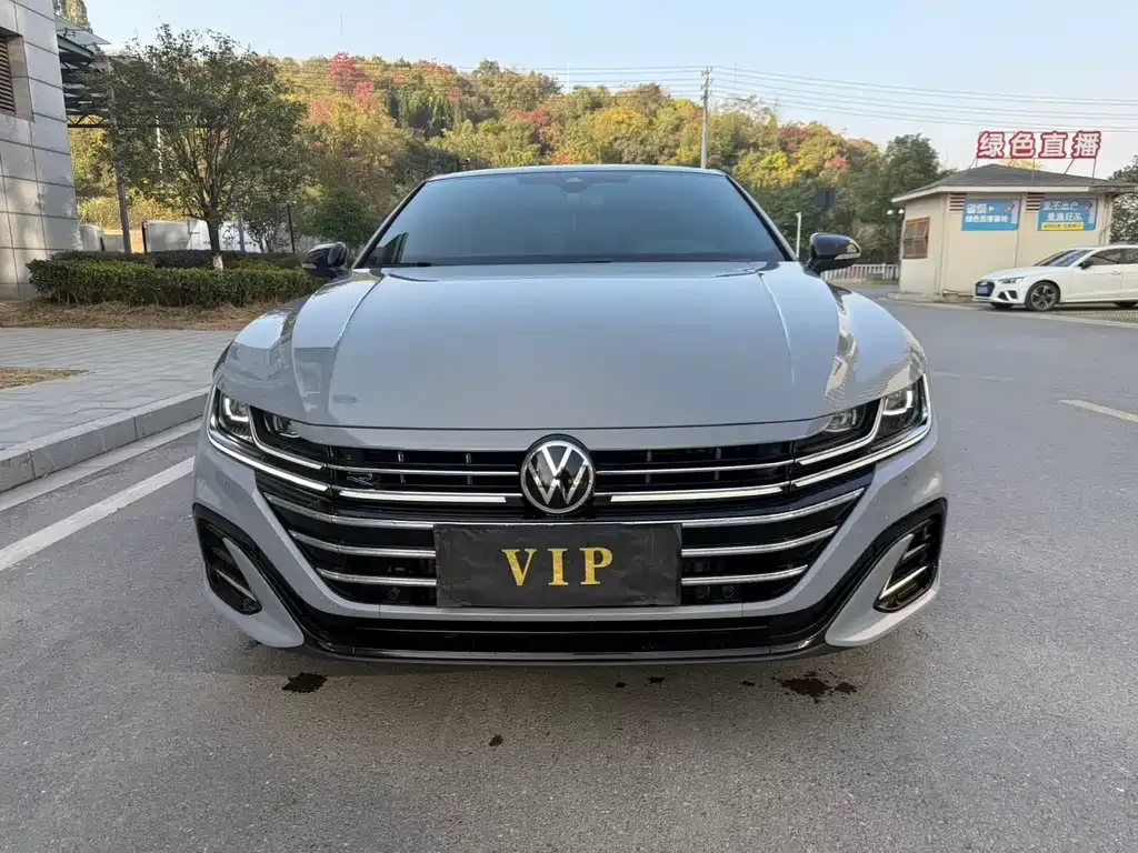 Volkswagen CC 2023 из CN, фото 2