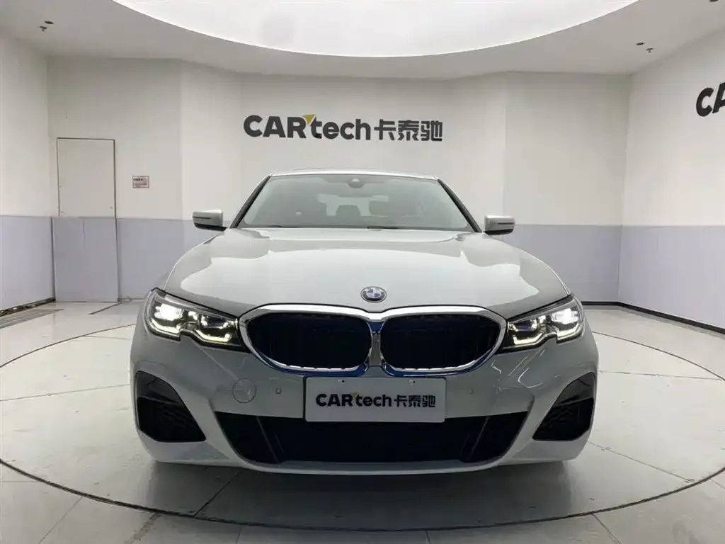 BMW 3 Series 2022 из CN, фото 3