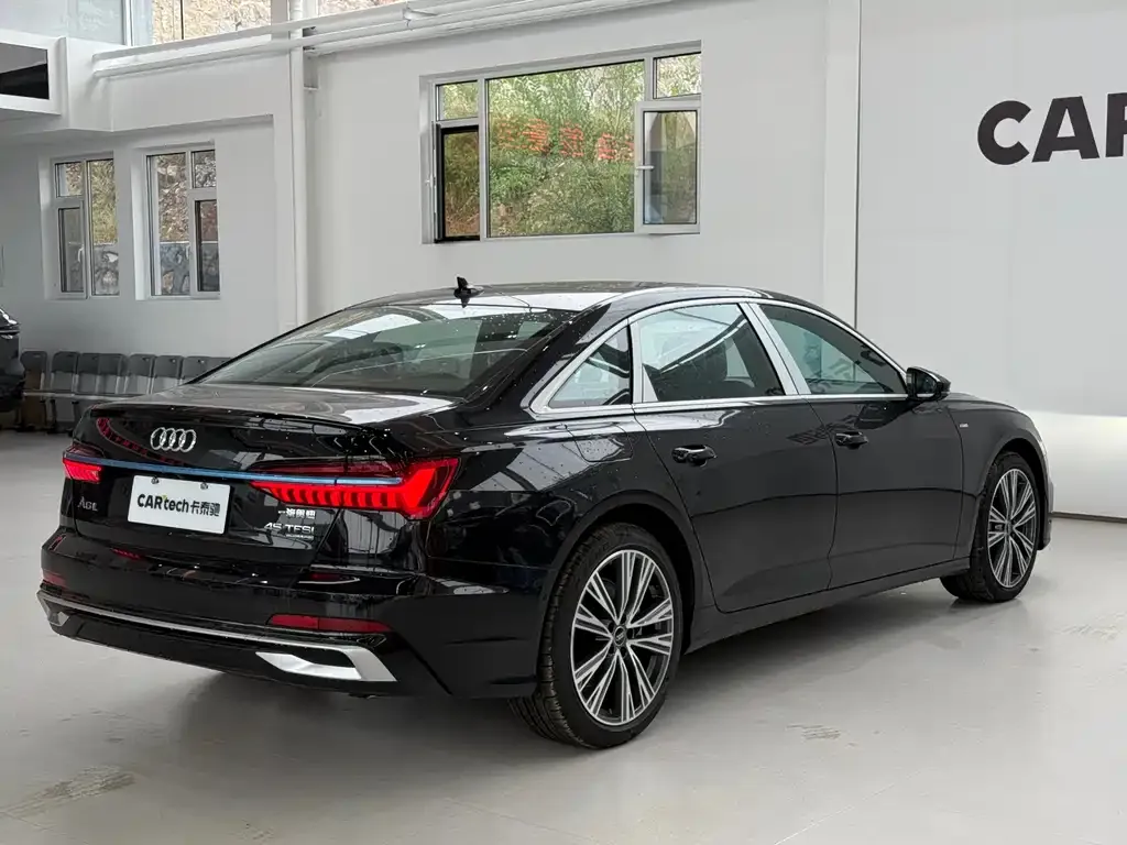 Audi A6L 2025 из CN, фото 5