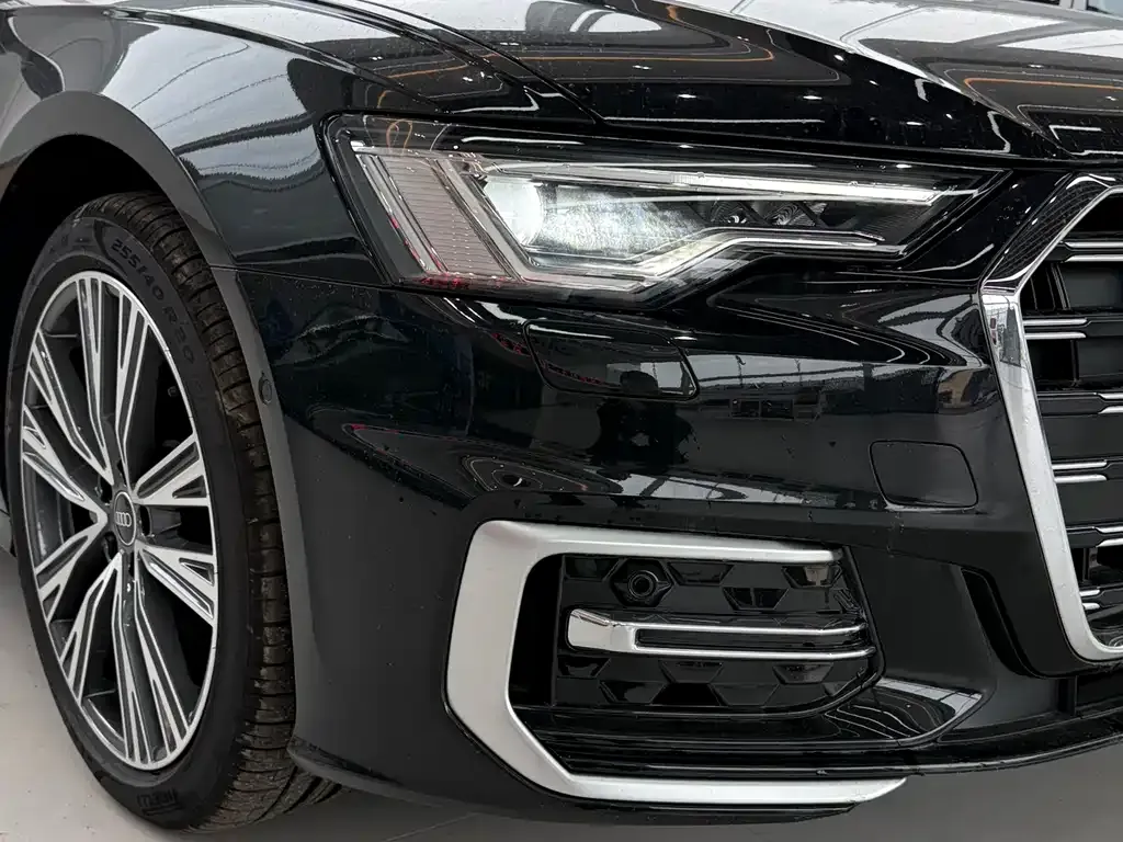 Audi A6L 2025 из CN, фото 8