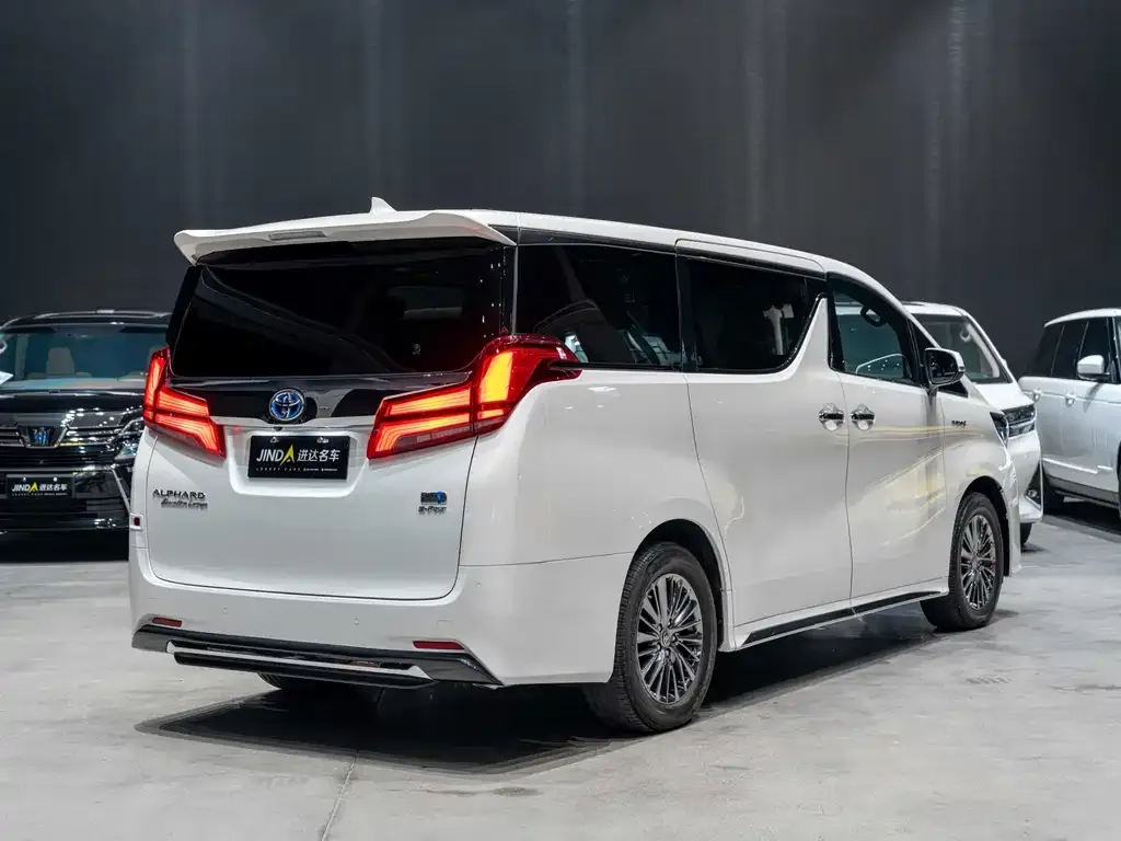 Toyota Alphard 2022 из CN, фото 4