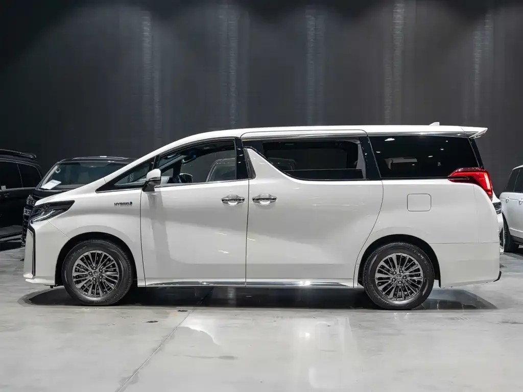 Toyota Alphard 2022 из CN, фото 5