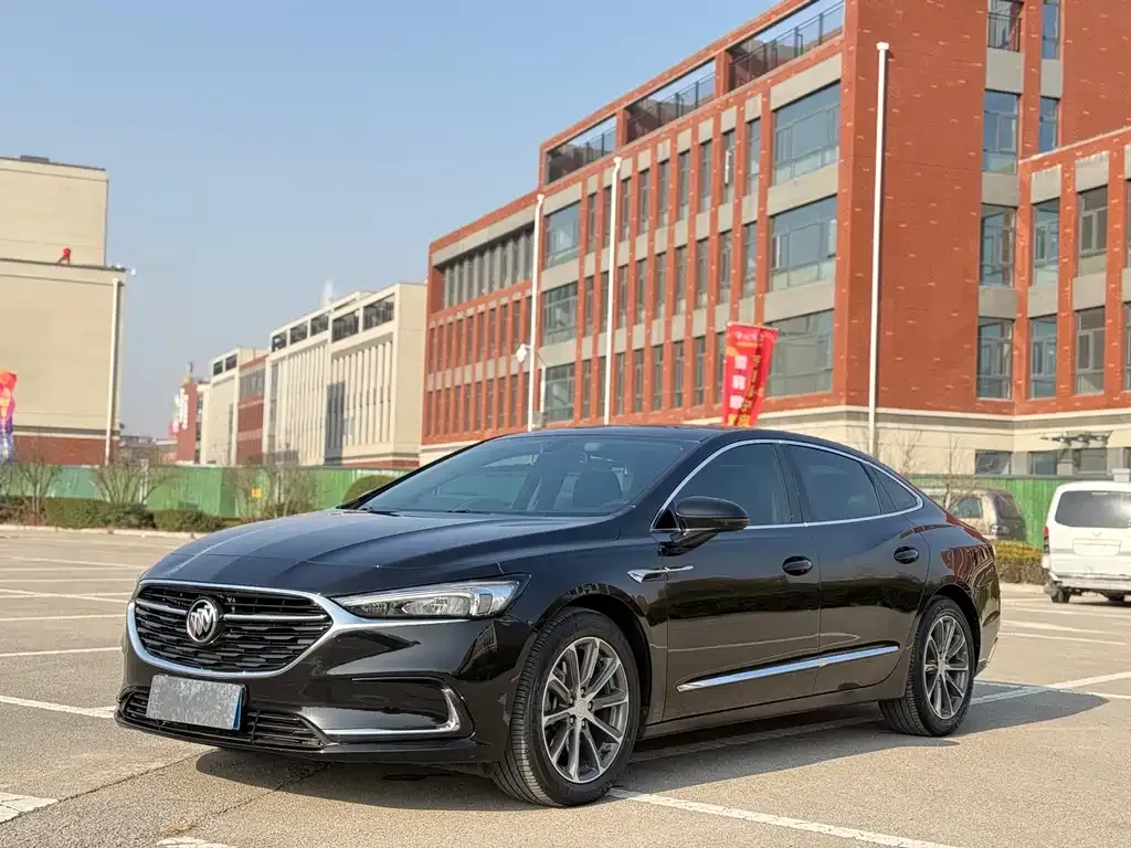 Buick LaCrosse 2023 из CN, фото 1