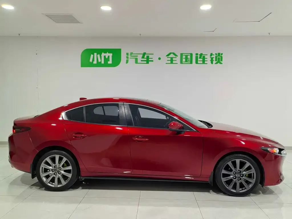 Mazda 3 Axela 2022 из CN, фото 4