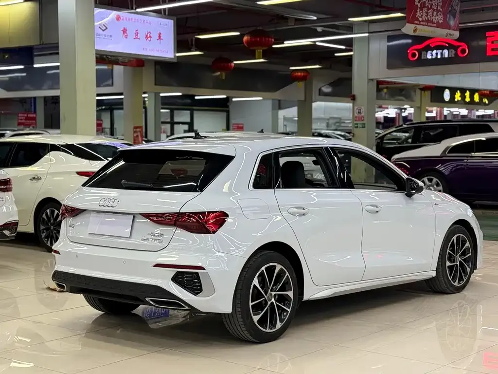 Audi A3 2021 из CN, фото 2