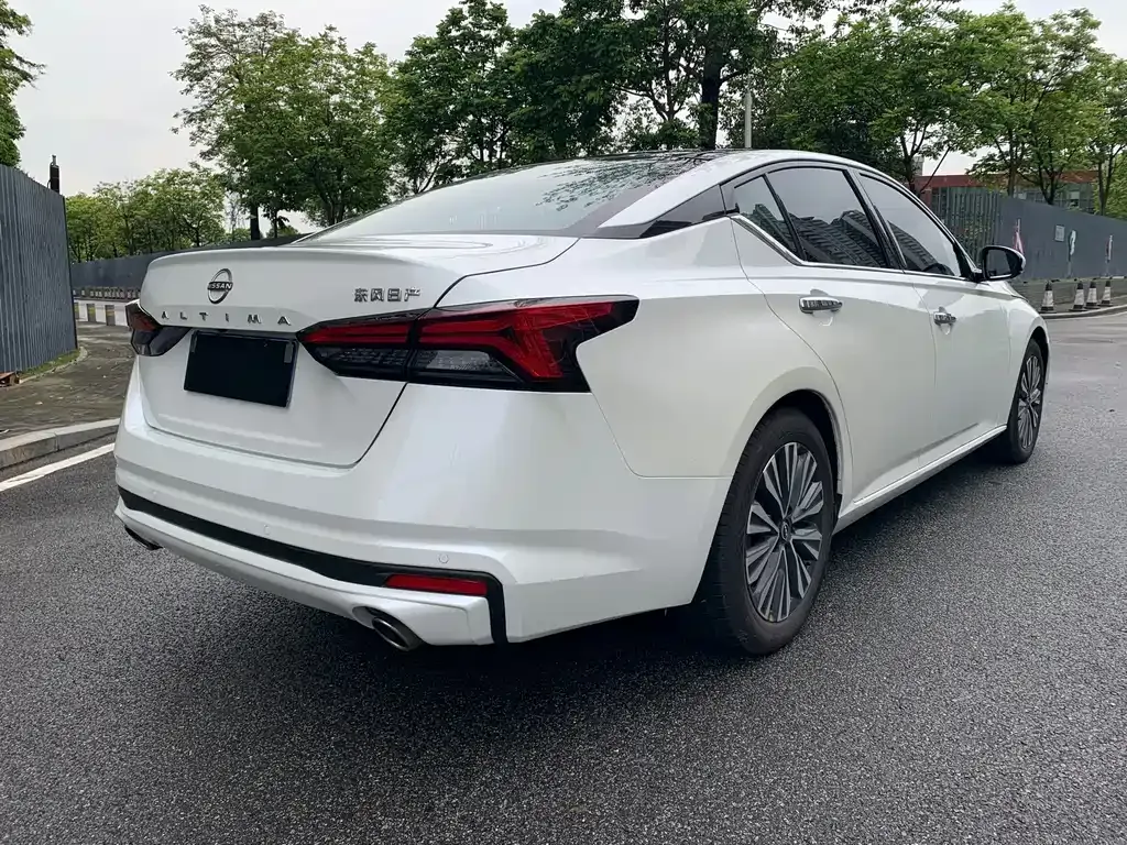 Nissan Teana 2023 из CN, фото 4
