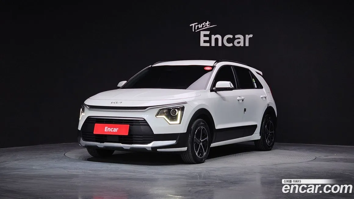 Kia Niro — фото 1