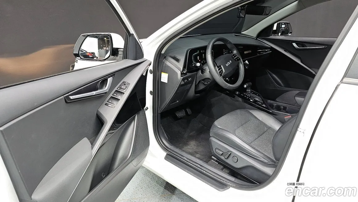 Kia Niro — фото 10