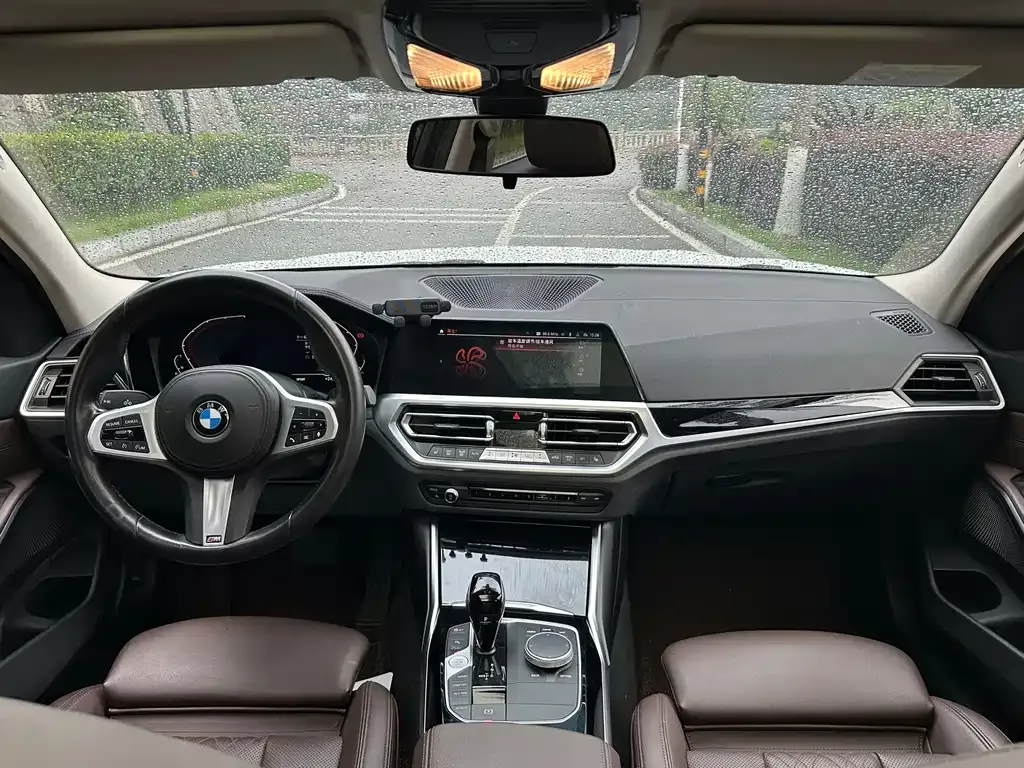 BMW 3 Series 2021 из CN, фото 10