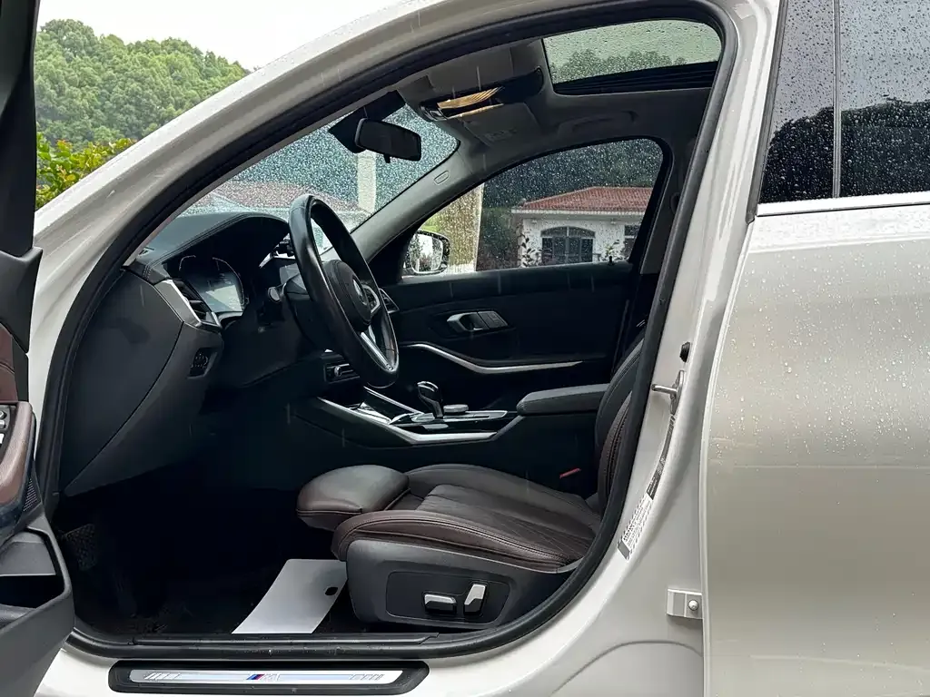 BMW 3 Series 2021 из CN, фото 7